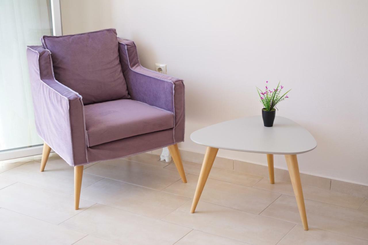 Rose Maisonette * Razata